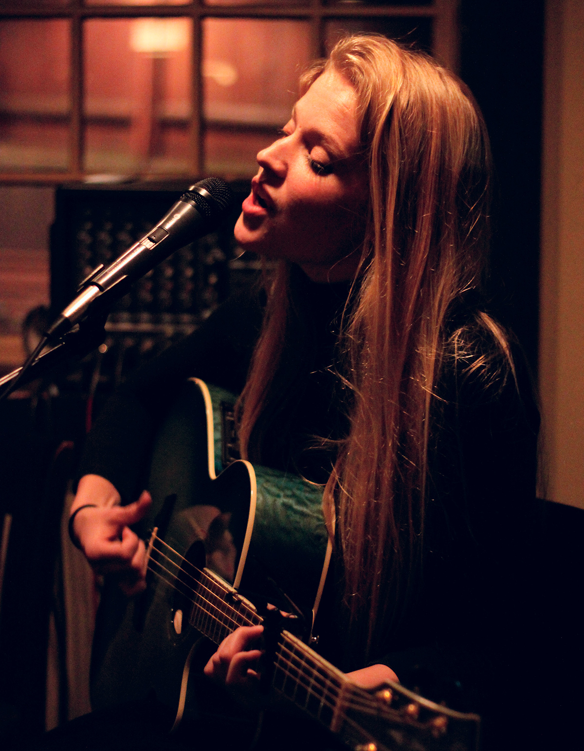 Marina Evans at Dogbar